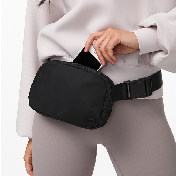 lululemon athletica Handbags - Lululemon Black Everywhere Belt Bag